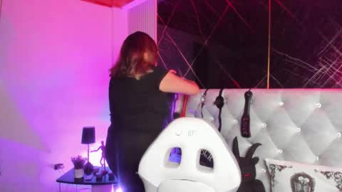 victoria_floyd1 online show from 6, 1, 2026