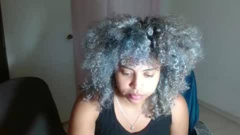 Snapshot of victoria_miler chatting on 1, 2, 2025 VICKY online show from 1, 2, 2025