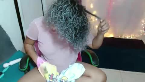 Snapshot of victoria_miler chatting on 16, 9, 2025 VICKY online show from 16, 9, 2025