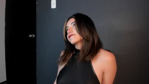 victoriaa2_doll online show from 3, 2, 2026
