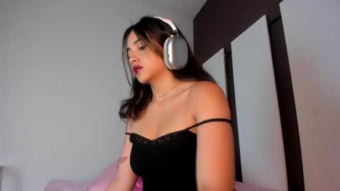 victoriaa2_doll online show from 30, 5, 2026
