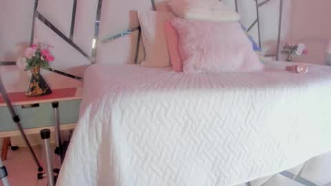 Victoria Sofia online show from 13, 11, 2025