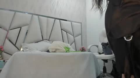 Victoria Sofia online show from 2, 2, 2026