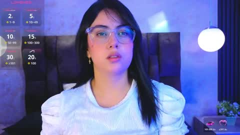 Snapshot of victoriaandrade chatting on 5, 5, 2026 Victoria Andrade online show from 5, 5, 2026