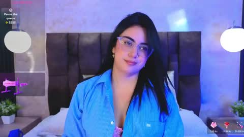 Snapshot of victoriaandrade chatting on 19, 5, 2026 Victoria Andrade online show from 19, 5, 2026