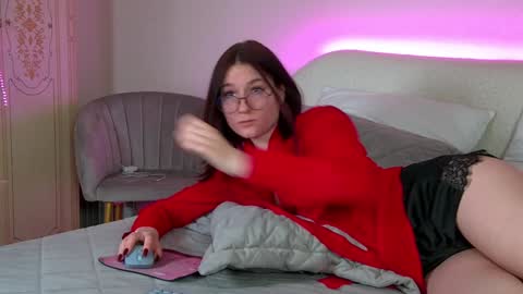 Victoria online show from 31, 1, 2025