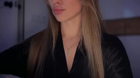 Snapshot of victoriachance chatting on 25, 11, 2025 Victoria means victory... always online show from 25, 11, 2025