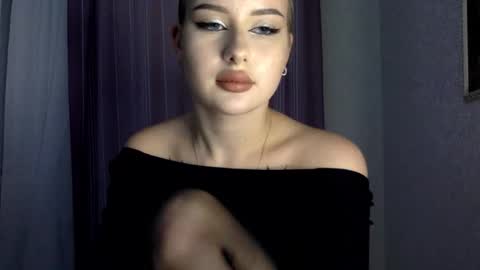 victoriacrystal_ online show from 25, 9, 2025