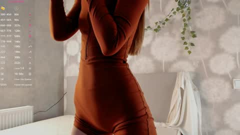 victoriahouston online show from 8, 4, 2026