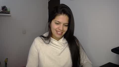 victorialg online show from 10, 11, 2025