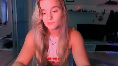 Eva and Victor online show from 12, 9, 2025