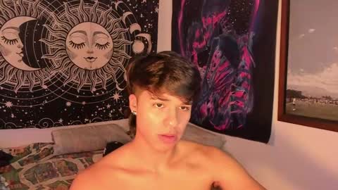 Snapshot of victorino_jhonson chatting on 10, 12, 2024 Victorino Jhonson online show from 10, 12, 2024