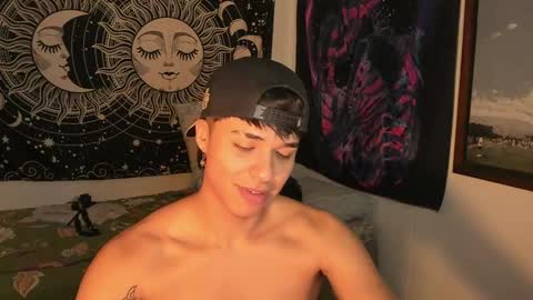 Snapshot of victorino_jhonson chatting on 1, 1, 2025 Victorino Jhonson online show from 1, 1, 2025