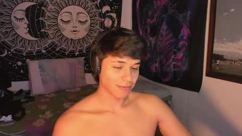 Snapshot of victorino_jhonson chatting on 3, 2, 2025 Victorino Jhonson online show from 3, 2, 2025