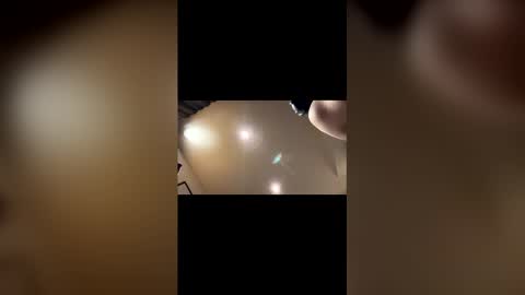 Snapshot of victorqvistoo chatting on 18, 1, 2026 qvistoo online show from 18, 1, 2026