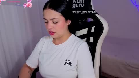 V  I C  T O R I A  online show from 6, 2, 2026