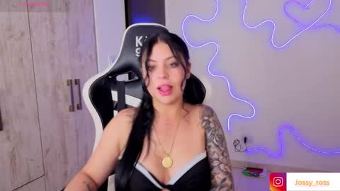 V  I C  T O R I A  online show from 28, 2, 2026