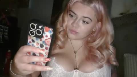 Snapshot of viennavisabelle chatting on 23, 7, 2026 viennavisabelle online show from 23, 7, 2026