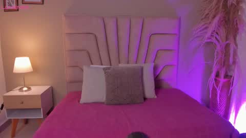 Snapshot of viictoria_becker chatting on 23, 2, 2026 Victoria online show from 23, 2, 2026