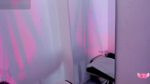 Snapshot of viioleett_cum chatting on 21, 5, 2026 viioleett_cum online show from 21, 5, 2026