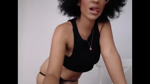 viiolettaaa online show from 5, 6, 2026
