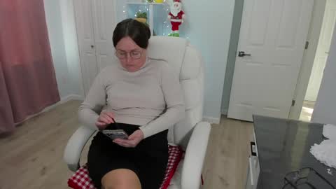 Ukrainian-woman online show from 5, 12, 2024