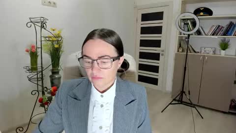 Ukrainian-woman online show from 18, 12, 2025