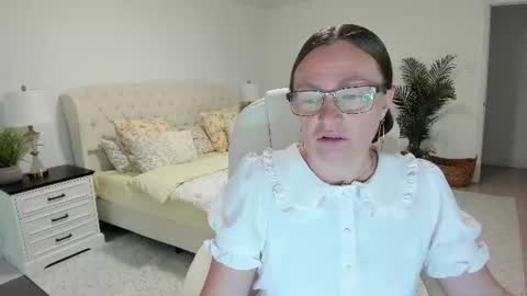 Snapshot of vika7333 chatting on 11, 6, 2026 Ukrainian-woman online show from 11, 6, 2026
