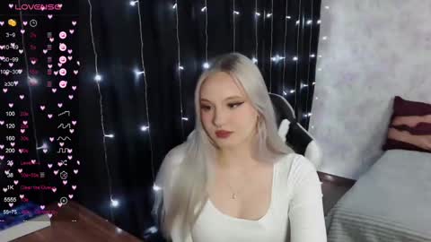 Snapshot of vikapowers chatting on 2, 3, 2025 vikapowers online show from 2, 3, 2025