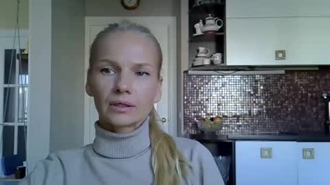 viki_loun5 online show from 30, 9, 2025