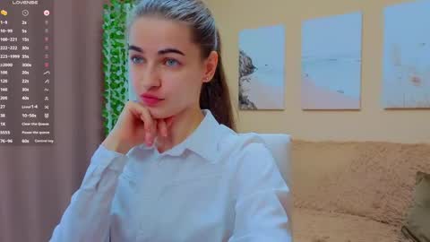 Snapshot of vikiberry chatting on 19, 5, 2026 vikiberry online show from 19, 5, 2026