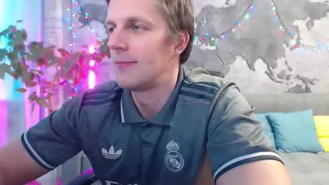 vikingchrisss online show from 8, 1, 2026