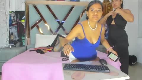 vikiTomson online show from 31, 12, 2024