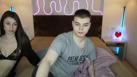 Snapshot of vikki_and_george chatting on 29, 11, 2025 vikki and george online show from 29, 11, 2025