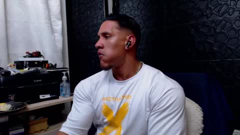 Viktor Herrera online show from 6, 2, 2025