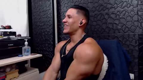 Viktor Herrera online show from 14, 2, 2025