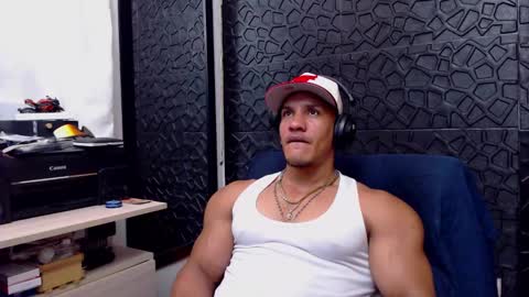 Viktor Herrera online show from 24, 2, 2025