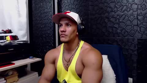 Viktor Herrera online show from 25, 2, 2025