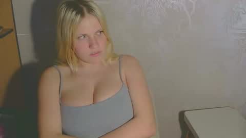 viktoria20502 online show from 15, 12, 2025