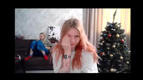 Snapshot of viktorlonsky chatting on 25, 12, 2024 viktorlonsky online show from 25, 12, 2024