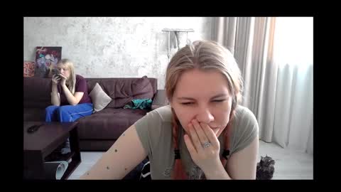 Snapshot of viktorlonsky chatting on 4, 2, 2025 viktorlonsky online show from 4, 2, 2025