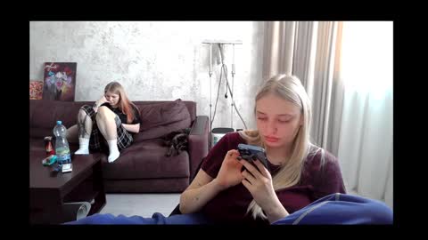 Snapshot of viktorlonsky chatting on 5, 2, 2025 viktorlonsky online show from 5, 2, 2025