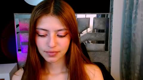 Snapshot of viky_evanss chatting on 28, 10, 2025 viky_evanss online show from 28, 10, 2025