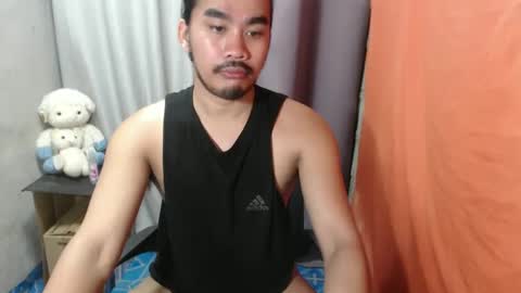 Snapshot of vin_17 chatting on 2, 3, 2025 Call me Marvin online show from 2, 3, 2025