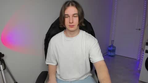 Vincent Strong online show from 23, 12, 2024