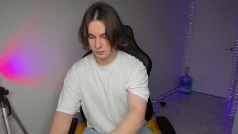 Vincent Strong online show from 28, 12, 2024