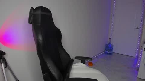 Vincent Strong online show from 19, 1, 2025