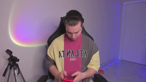 Vincent Strong online show from 13, 2, 2025