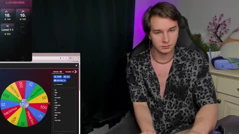 Vincent Strong online show from 24, 10, 2025