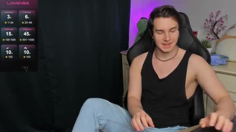 Vincent Strong online show from 2, 11, 2025